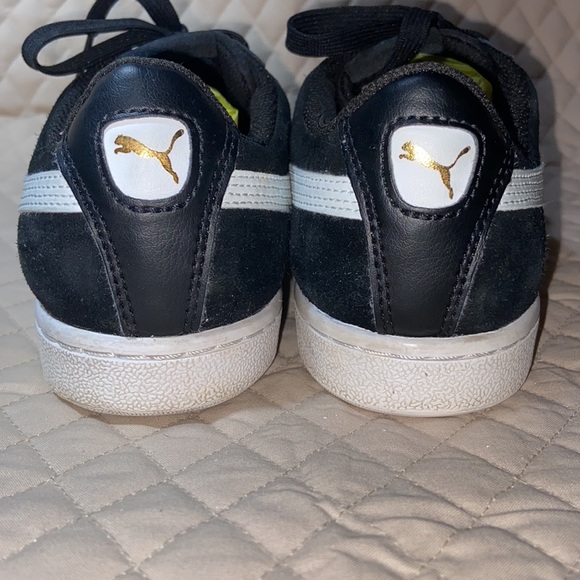 PUMA “Vikky” Softfoam Jersey 
Sneaker/Tennis Sz 8.5 Genuine Suede Black Color - Picture 5 of 6